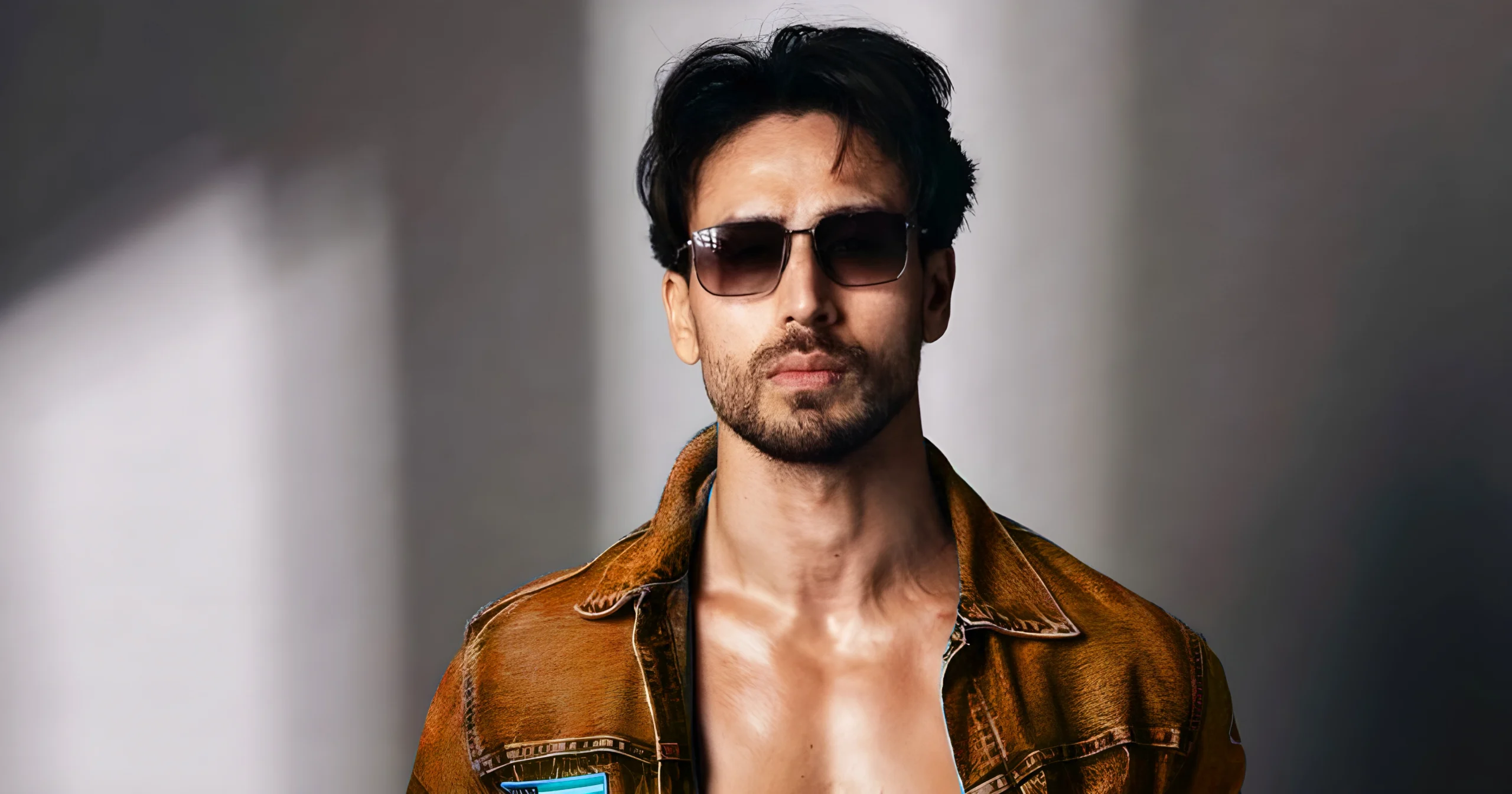 Get to Know Tiger Shroff Net Worth, Age, Biography